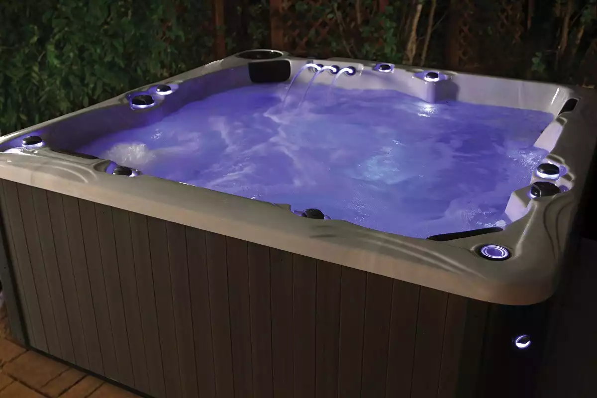 reno-in-backyard-at-night-pdc-hot-tub