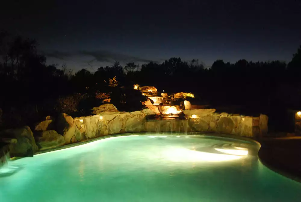 illuminated-pool