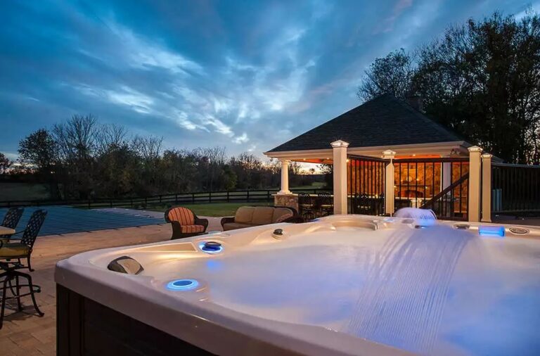 hot tub privacy ideas - hot tub running during dusk